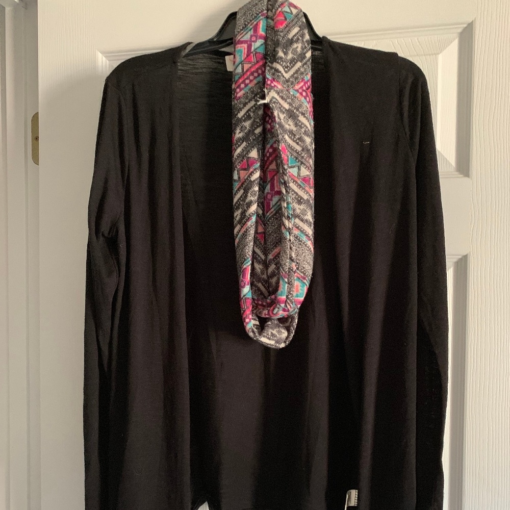 Cardigan and scarf set